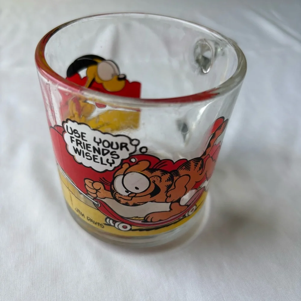 Garfield Glass Mug with Comic Design